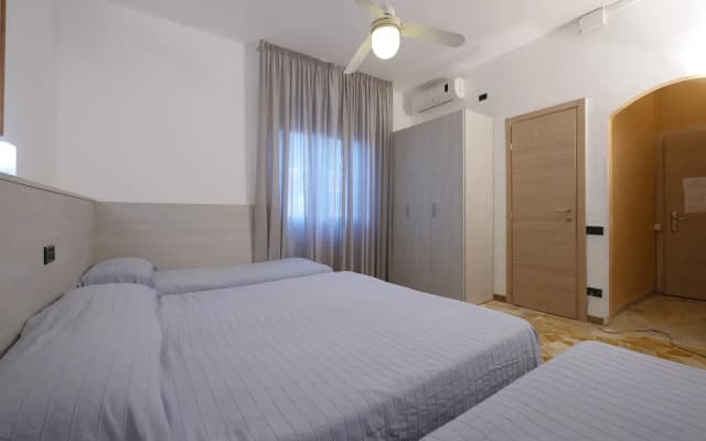 Hotel Careggi - photo 4