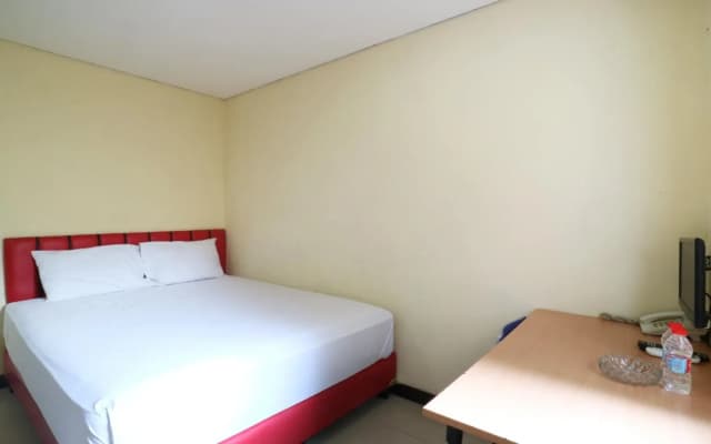RedDoorz Plus @ Jalan Pemuda - photo 3