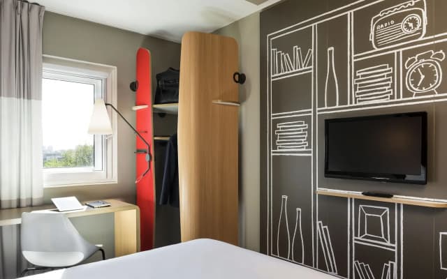 ibis Budapest Heroes Square - photo 3