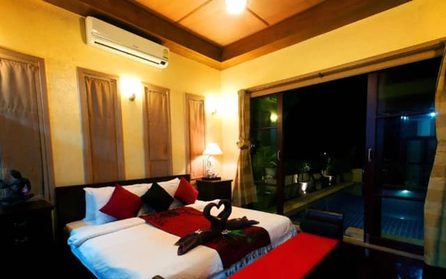 The Villa Hacienda - photo 4