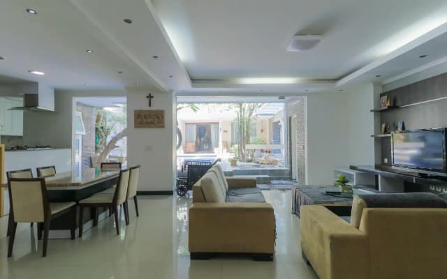 Kubu Kalih Residence - photo 2