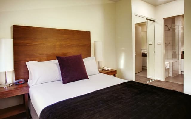 Burwood Serviced Apartments - photo 4