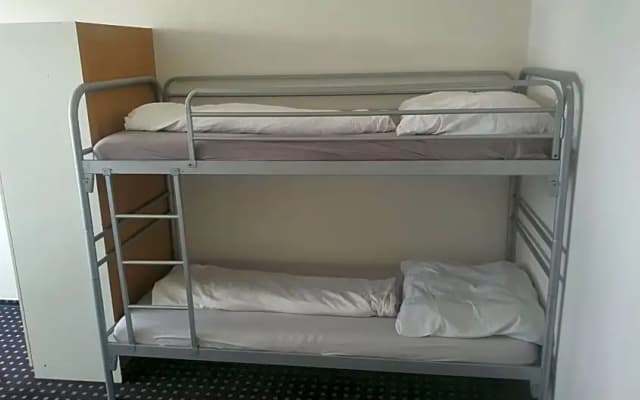 Isas Hostel - photo 4