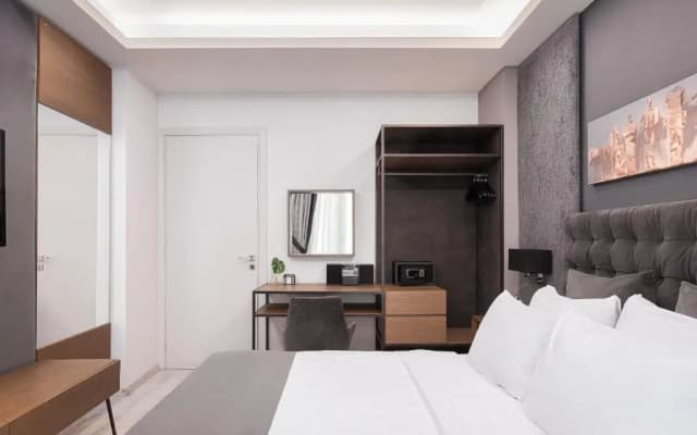 Acropolis Elegant Apartment - photo 3