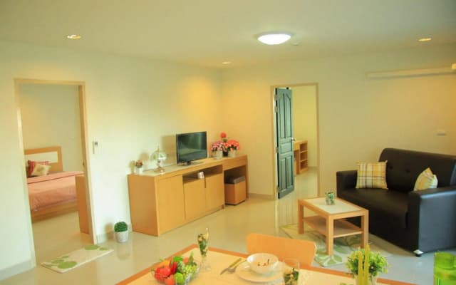 Ipremium Sukhumvit 81 Hotel - photo 5