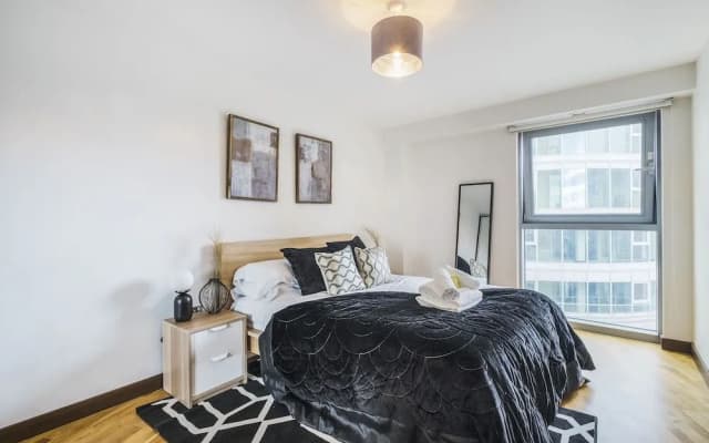 My Serviced Space - Bridges Court Road - photo 4