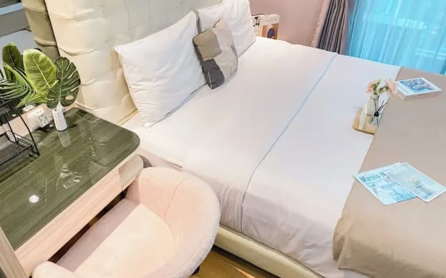 Spacious Studio Apartment at Capitol Suites - photo 4