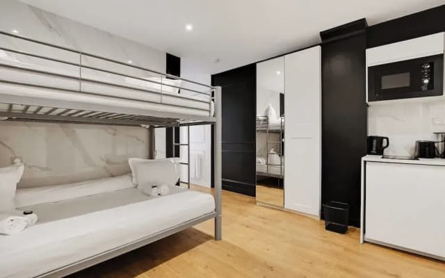Comfortable Studio - 1br/4p - Republique - photo 4