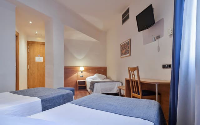 Hotel Acta Antibes - photo 4