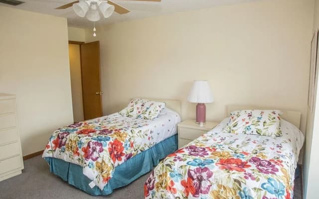 Claremont Holiday Home - photo 4