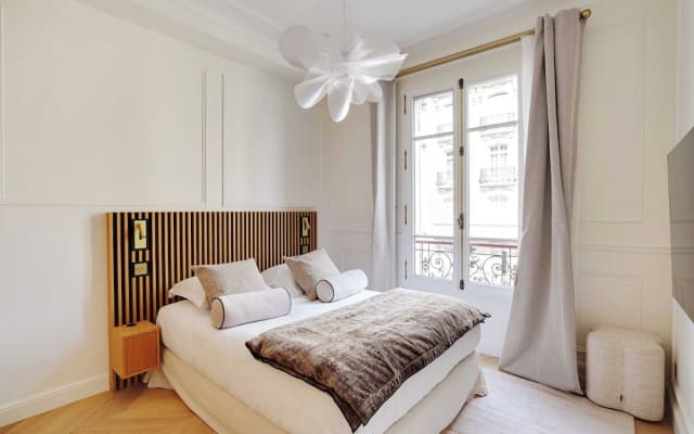 Elegant A/C Apt 2br/6p - Paris 17th/monceau - photo 3