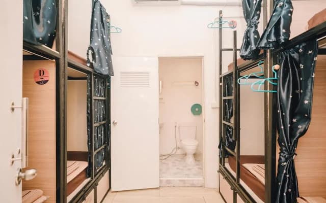 Liberta Hostel - photo 4