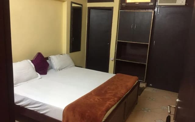 Ashu Villa Guest House - photo 5