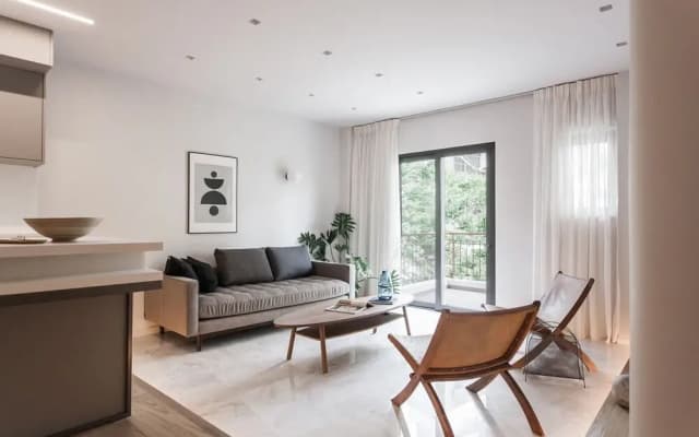 Marvelous 2Br Apartments With Balcony - photo 2