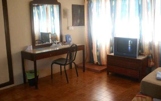 Green Town Hotels And Resorts - photo 2