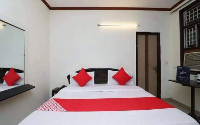 OYO 28620 Hotel Monarch - photo 3