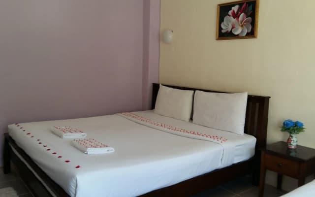 Number One Guest House - photo 3
