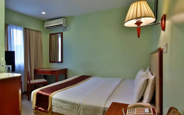 OYO 597 Winner Hotel - photo 4