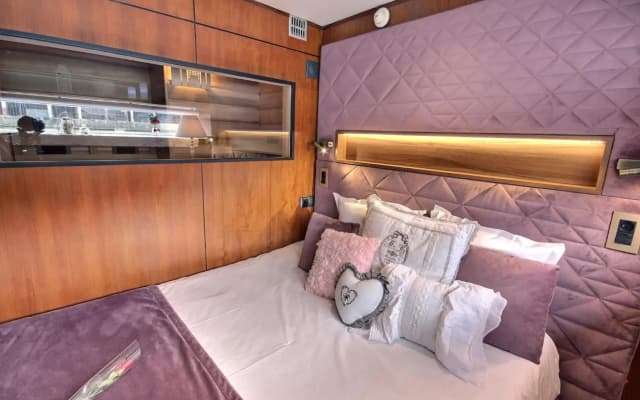 VIP Paris Yacht Hotel - photo 2