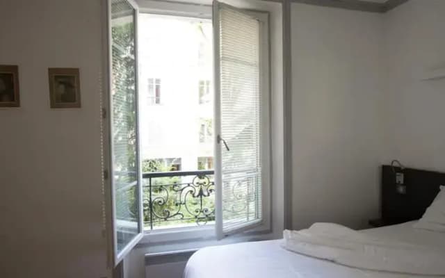 Charming Flat in 7th Near Eiffel Tower - photo 4