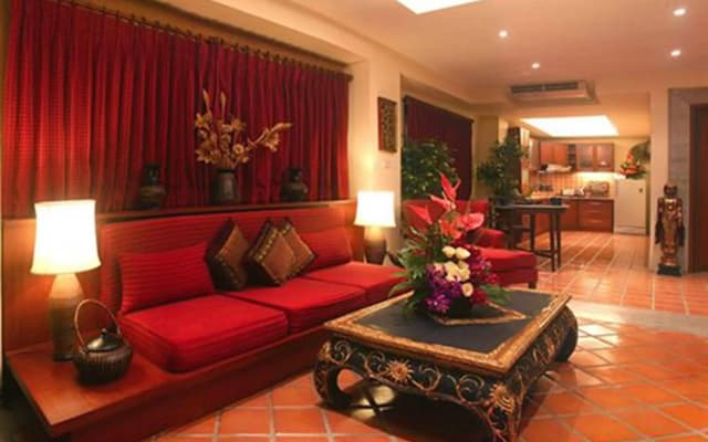 Nirvana Boutique Hotel - photo 2