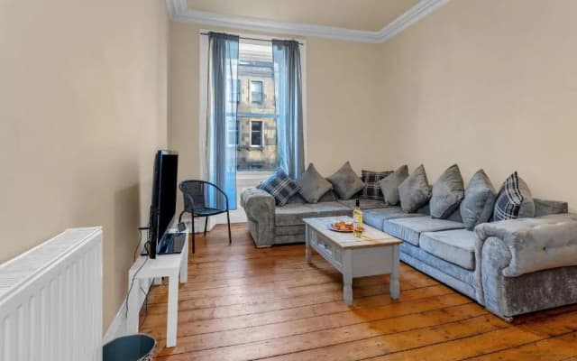 Edinburgh City Centre Jasmine Apartment -SLEEPS 7 - photo 3