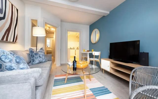Stylish 1-bed flat in New Town - photo 3