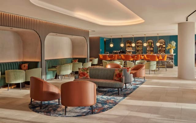 Hyatt House London Stratford - photo 2