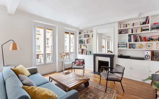 Bright Apartment in the Heart of Paris - photo 4