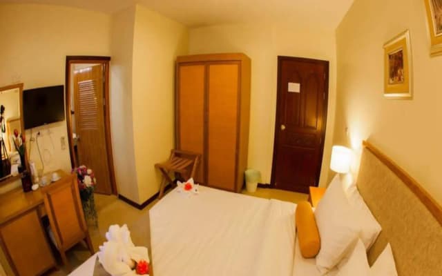 Babylon Palace Hotel - photo 3