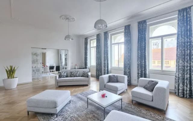 EMPIRENT Grand Central Apartments - photo 2