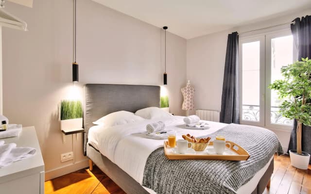 B 832 - Buttes Chaumont - Spacieux appartement - photo 3