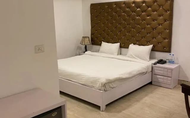 21 Milestone Hotel And Resort - photo 2