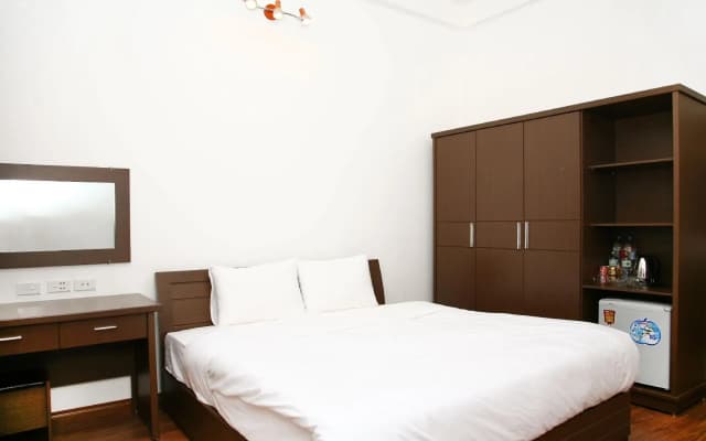 Bluebell Hotel - photo 3