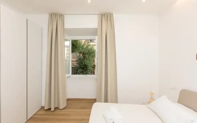Colosseum Holidays - Three-bedroom Apartment - photo 4