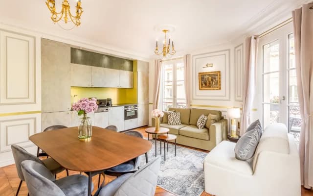 Sunshine 2 bedroom - Luxury at Louvre - photo 3