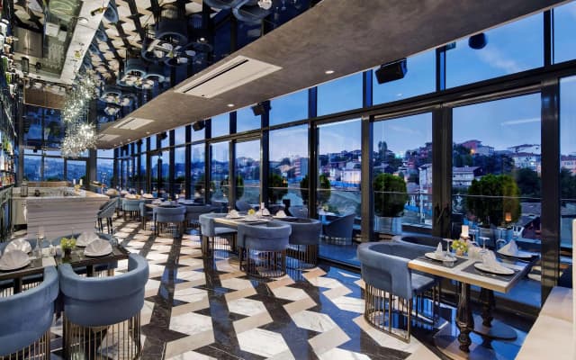 DoubleTree by Hilton Hotel Istanbul - Piyalepasa - photo 3