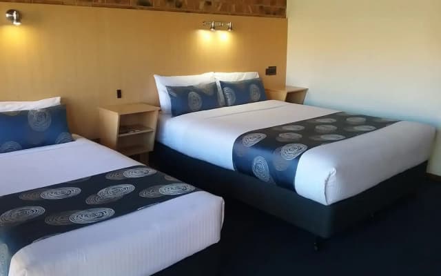 Werribee Park Motor Inn - photo 3