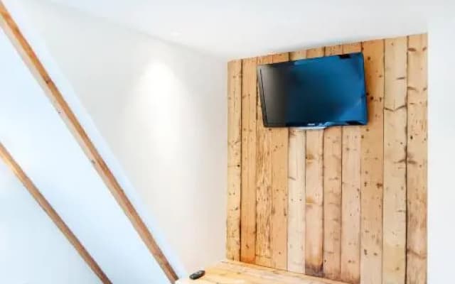 JorDam Loft Bed & Coffee - photo 4
