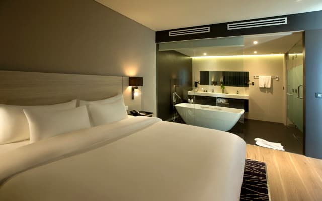 Liberty Central Saigon Citypoint - photo 5