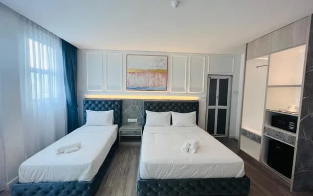 Frazel Heritage Hotel - photo 3