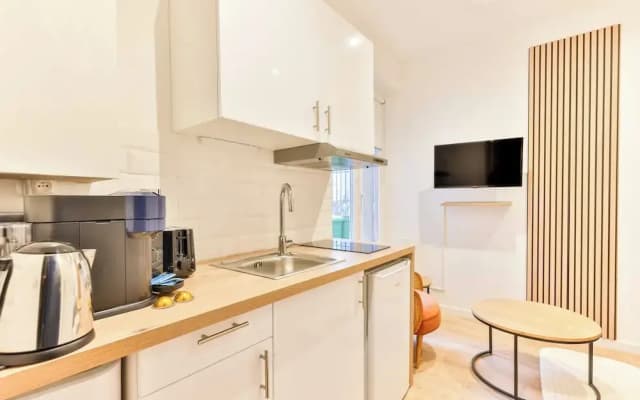 Modern Deluxe Studio in the Heart of Paris - photo 3