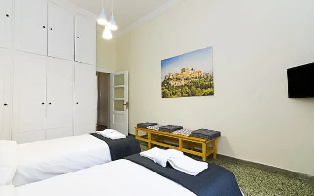Hippy Decorated 2 Bedrooms Apartment - photo 2