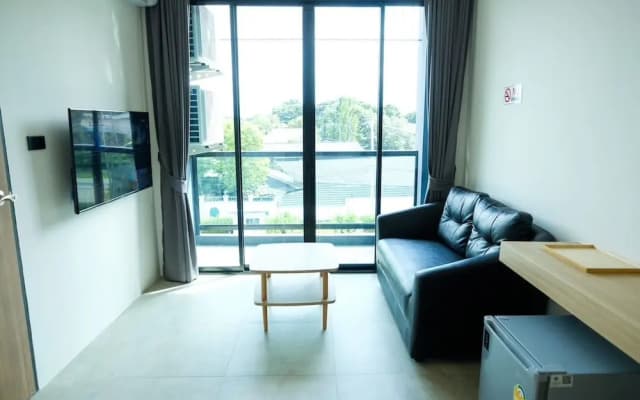 Double J Hotel - photo 4