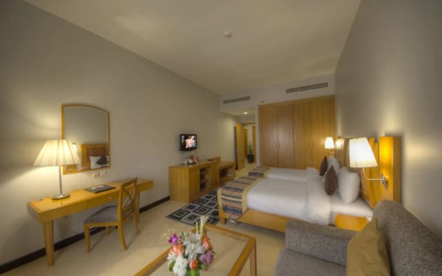 Star Metro Al Barsha Hotel Apartments - photo 5