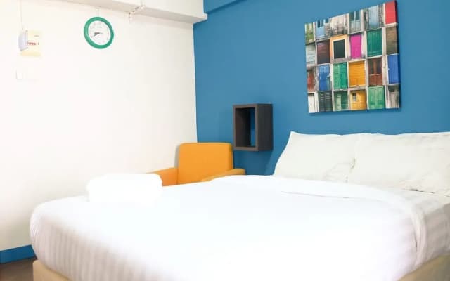 Artistic Studio Room Kebagusan City Apartement - photo 4
