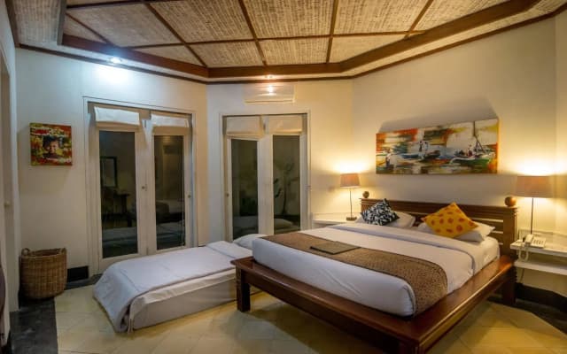 Gajah Biru Bungalows Hotel - photo 4