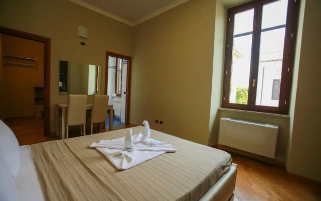 H&H Rome - photo 2