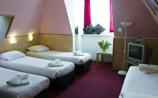 Floris Hotel - photo 5