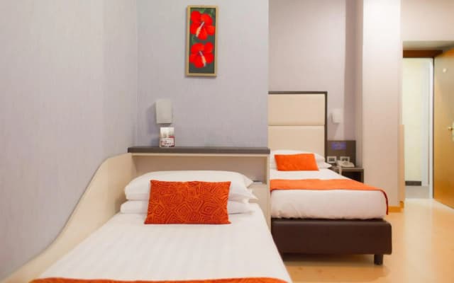 Hotel Piacenza - photo 2